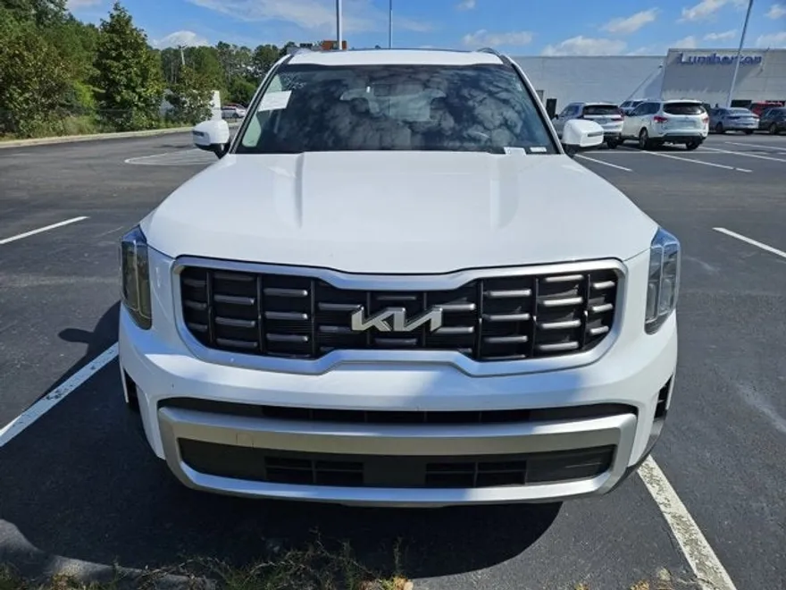 2025 Kia Telluride S photo 1