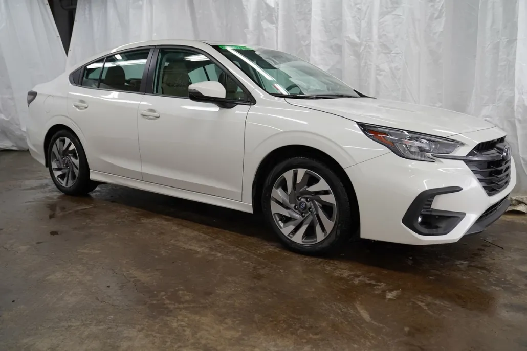 2025 Subaru Legacy Limited photo 1