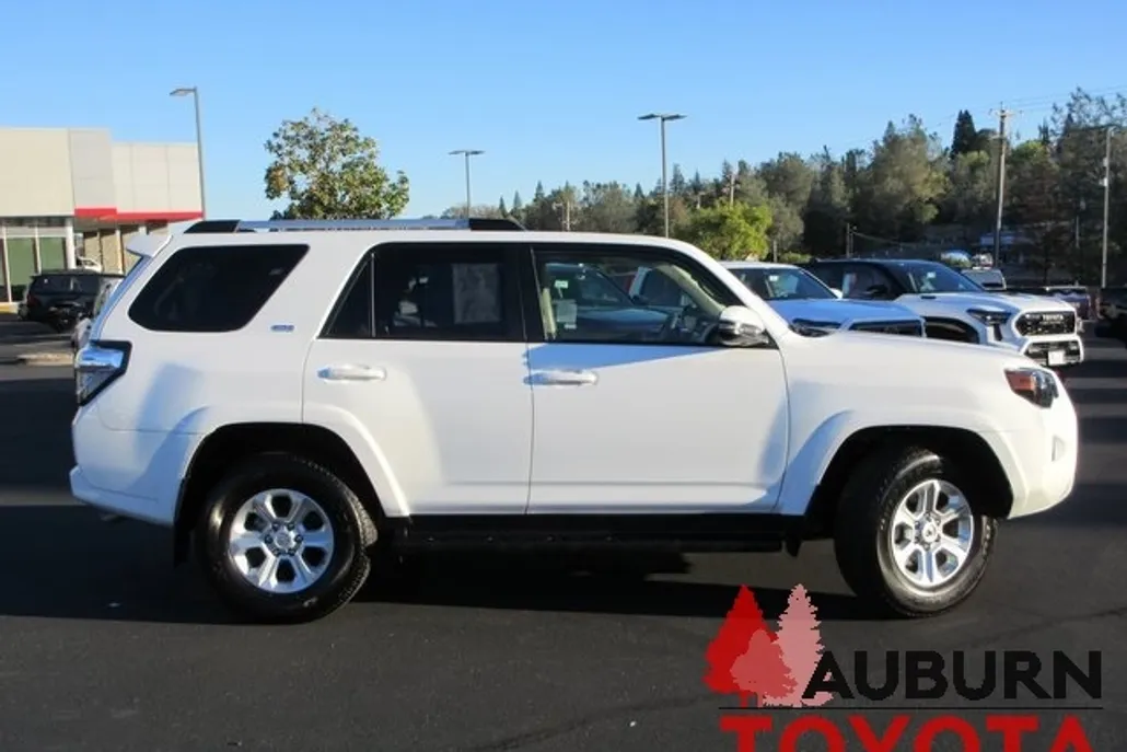 2021 Toyota 4Runner SR5 Premium photo 1