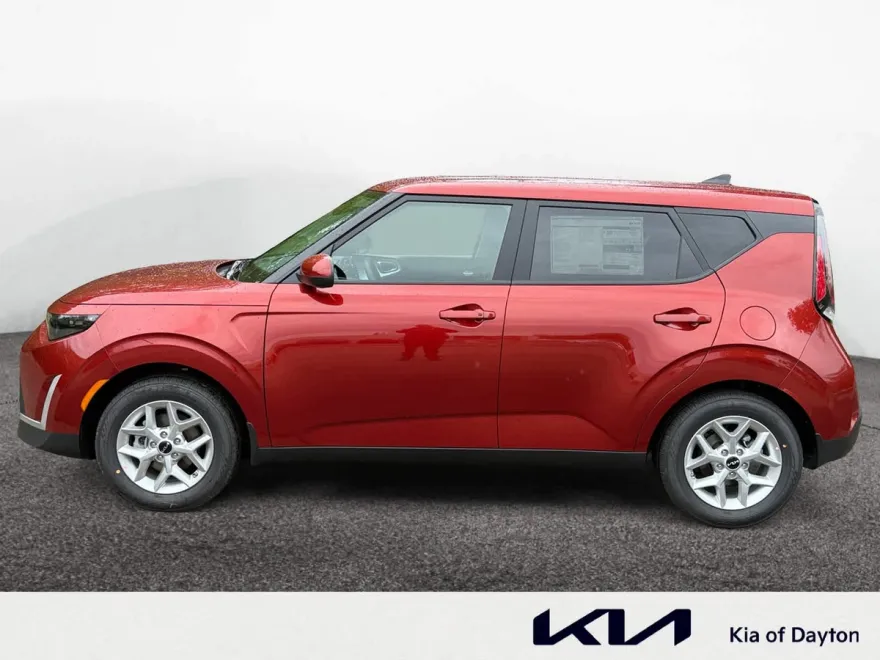 2025 Kia Soul S photo 1