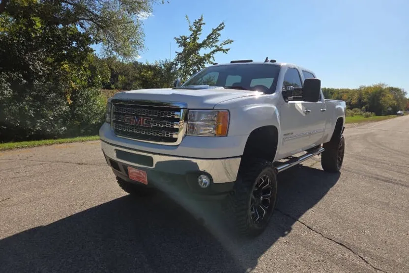 2013 Gmc Sierra SLE photo 1