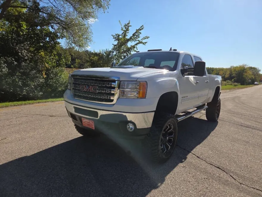 2013 Gmc Sierra SLE photo 1