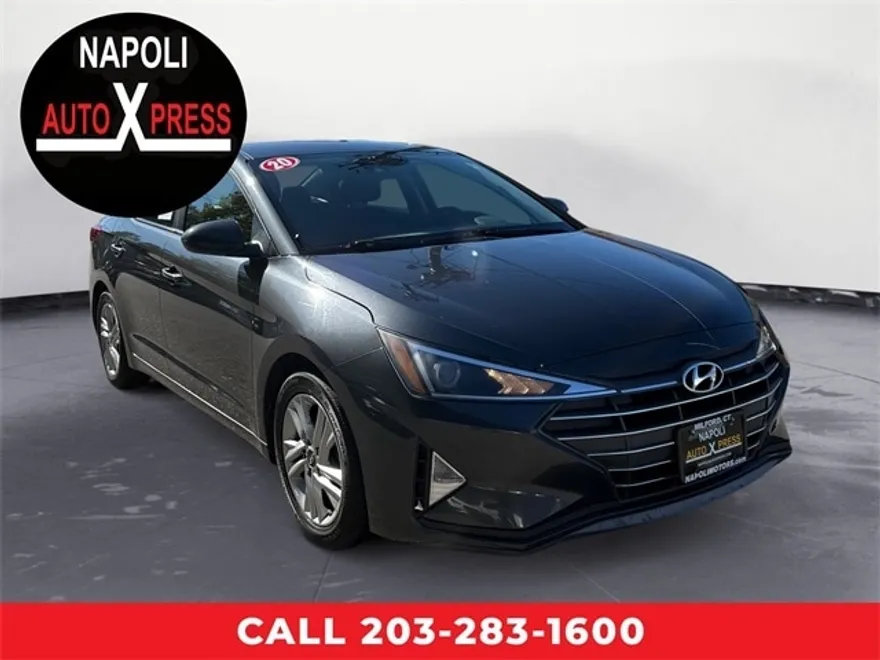 2020 Hyundai Elantra SEL photo 1