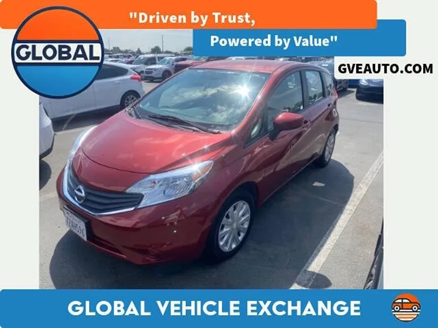 2016 Nissan Versa Note SV photo 1