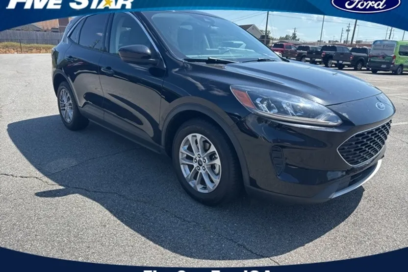 2021 Ford Escape SE photo 1
