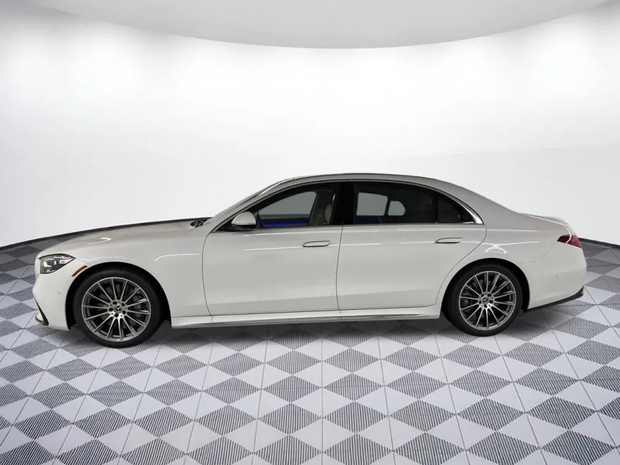 2025 Mercedes Benz S 580 4MATIC photo 1