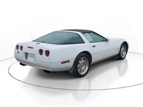 1993 Chevrolet Corvette Base photo 4