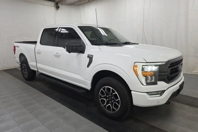 2023 Ford F-150 XLT photo 1