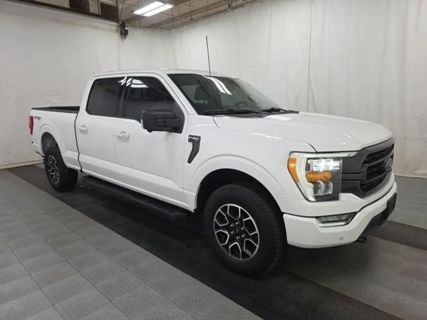 2023 Ford F-150 XLT photo 1