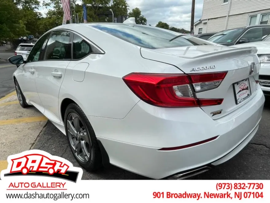 2018 Honda Accord Sport 1.5T photo 4