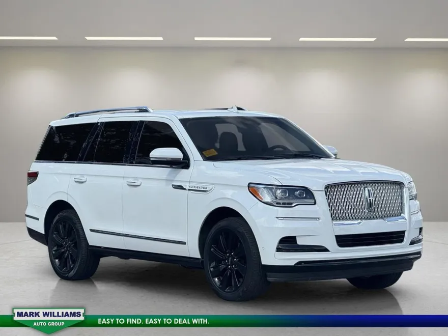 2022 Lincoln Navigator Reserve photo 1