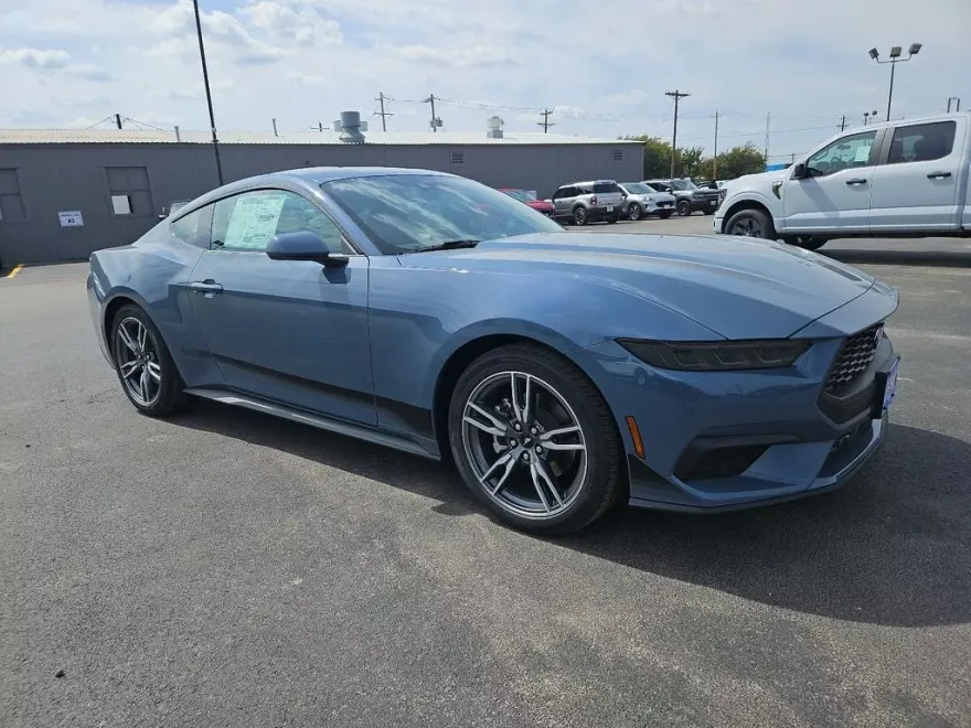 2025 Ford Mustang EcoBoost photo 1