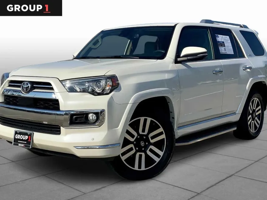 2020 Toyota 4Runner Limited photo 1