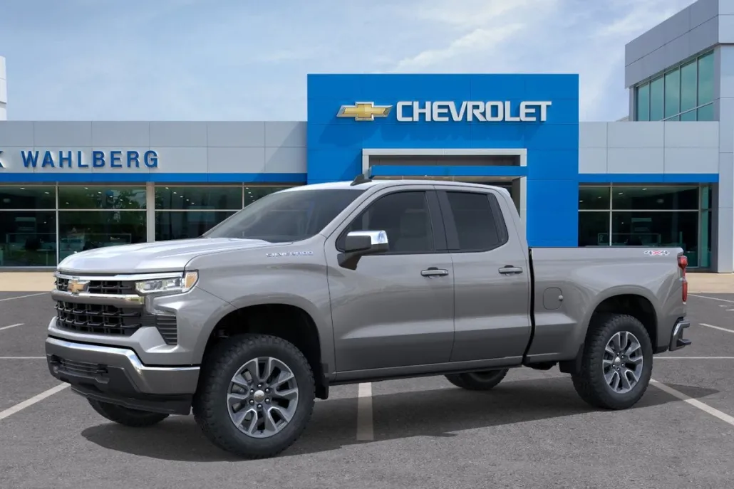 2026 Chevrolet Silverado 1500 LT photo 1