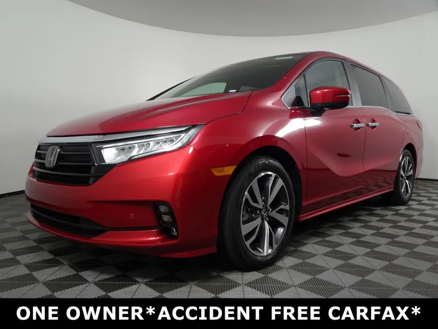 2023 Honda Odyssey Touring photo 1