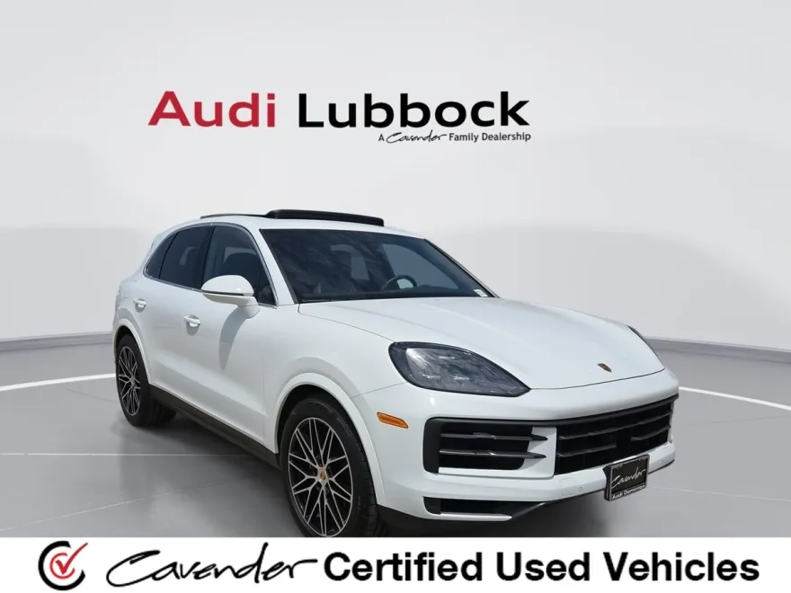 2024 Porsche Cayenne photo 1