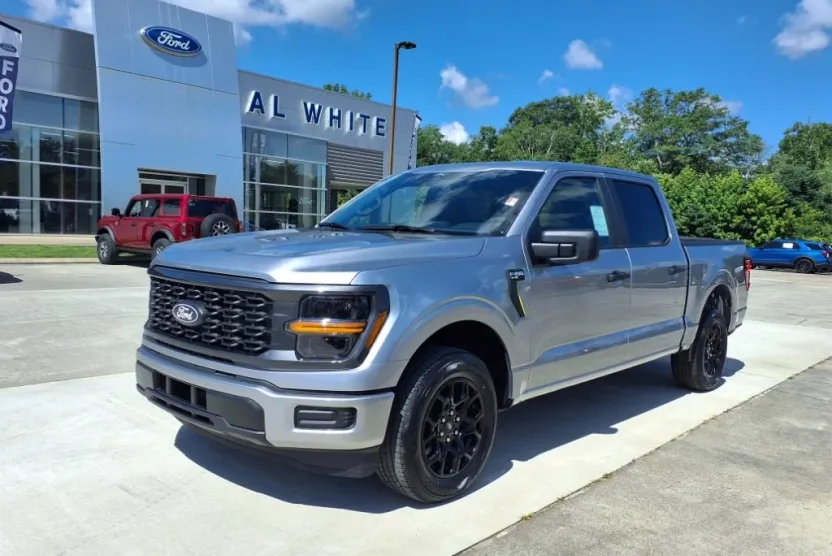 2025 Ford F-150 STX photo 1