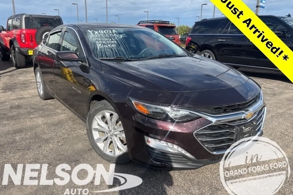 2021 Chevrolet Malibu 1LT photo 1