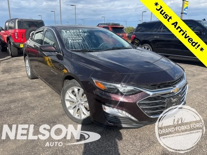 2021 Chevrolet Malibu 1LT photo 1