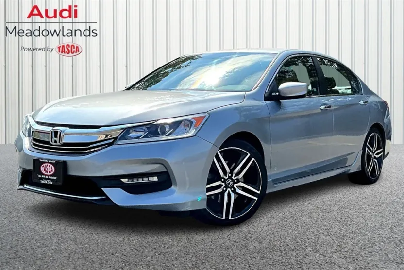 2017 Honda Accord Sport photo 1