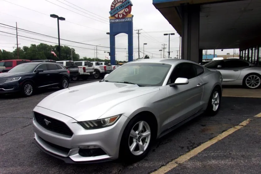 2015 Ford Mustang EcoBoost photo 1