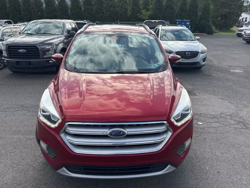 2017 Ford Escape Titanium photo 1