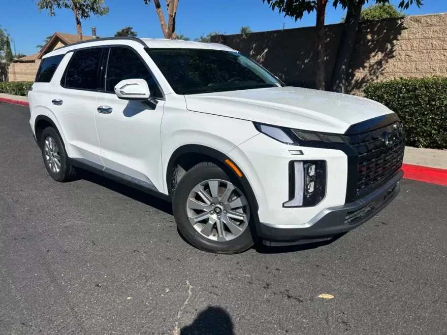 2024 Hyundai Palisade SEL photo 1
