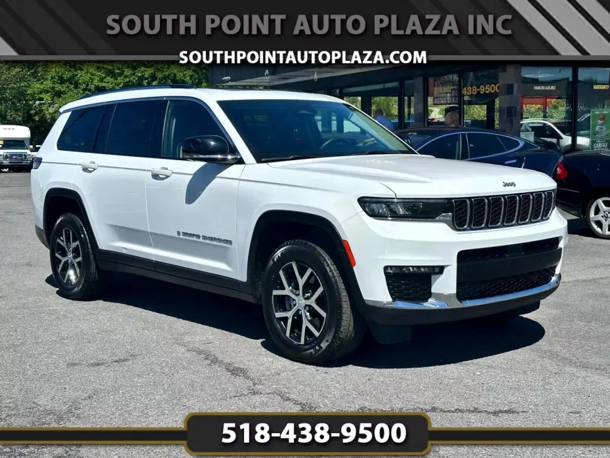 2023 Jeep Grand Cherokee Limited photo 1