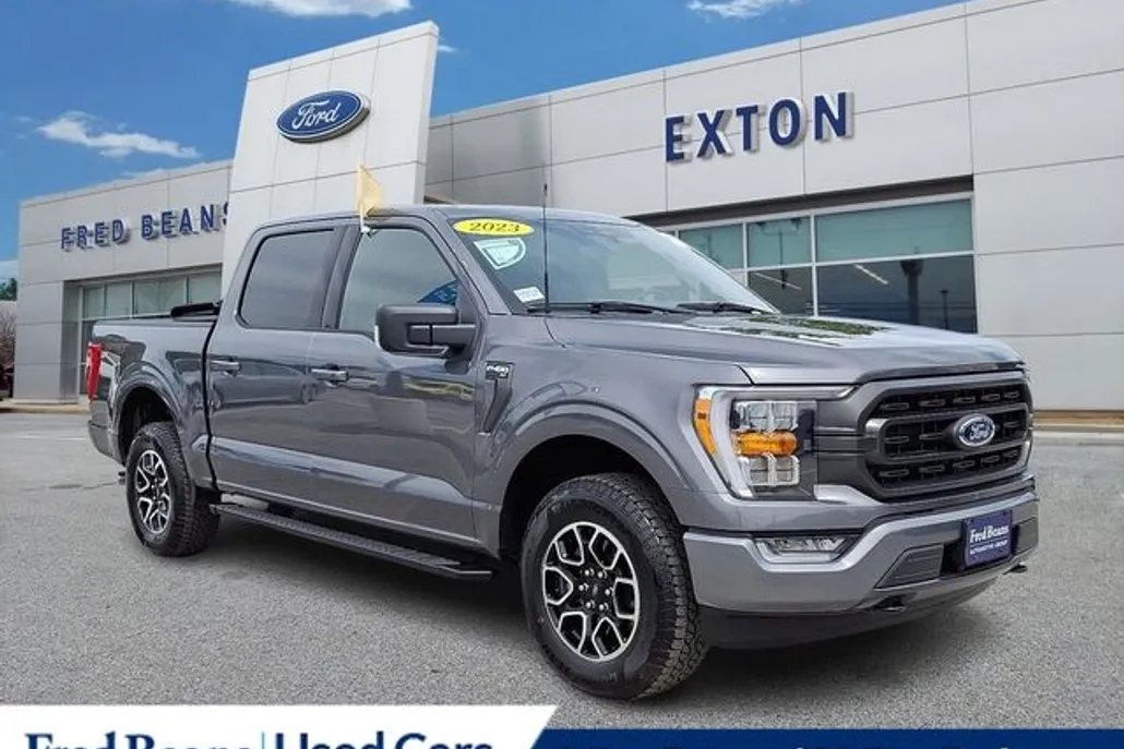 2023 Ford F-150 XLT photo 1
