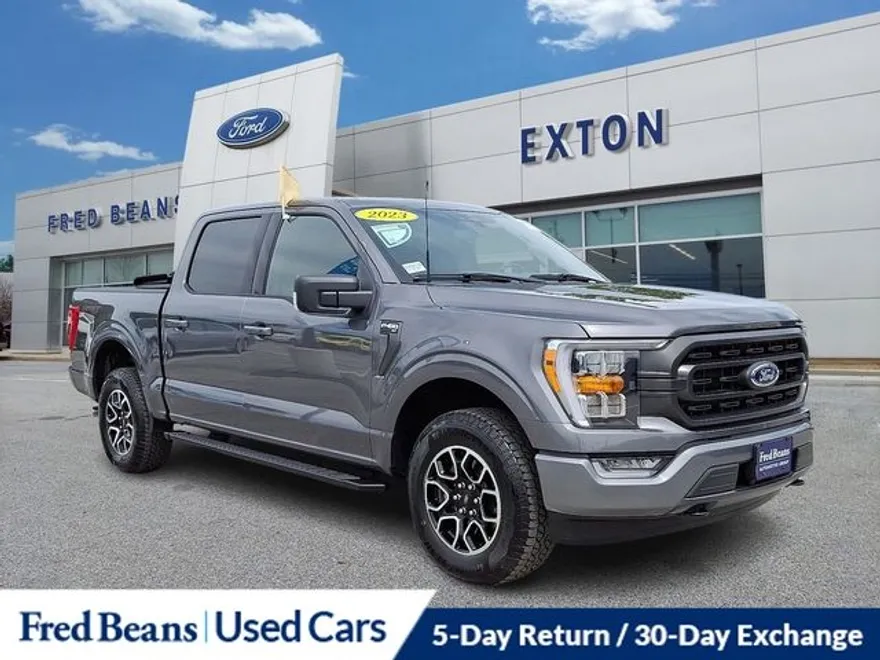 2023 Ford F-150 XLT photo 1