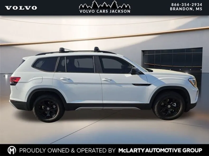 2024 Volkswagen Atlas Peak Edition SE Technology photo 1