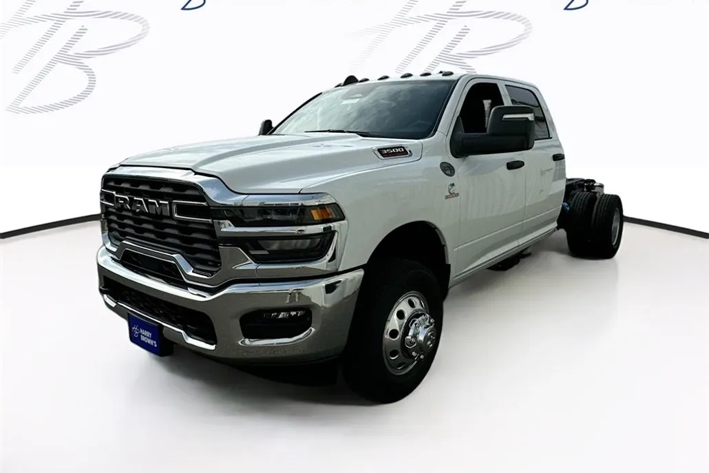 2025 Ram 3500 Tradesman photo 1