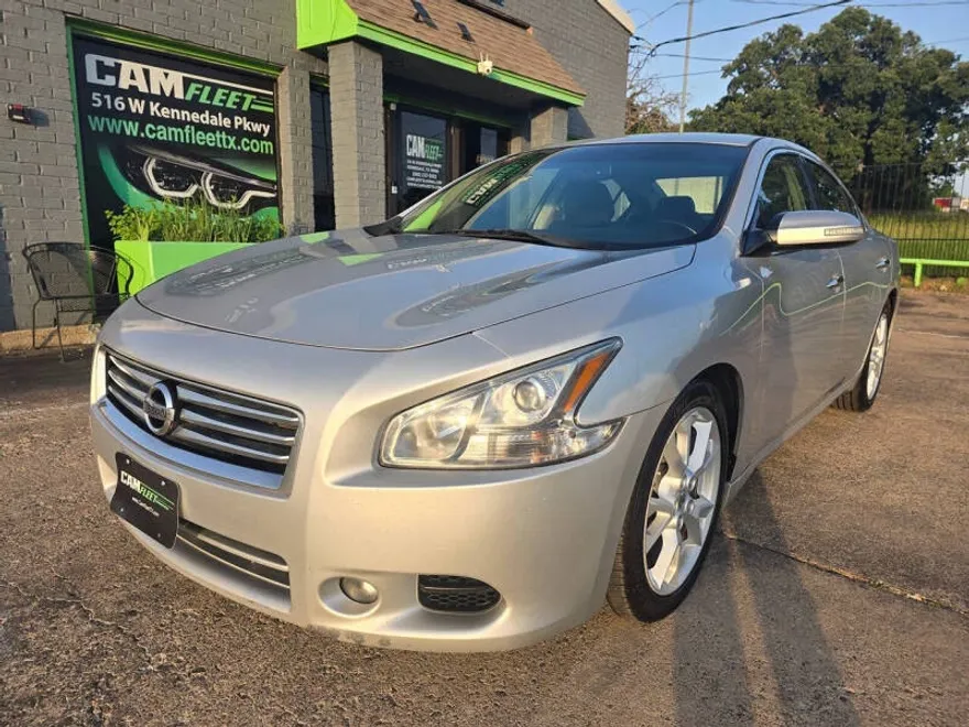 2013 Nissan Maxima SV photo 1