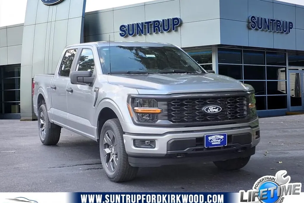 2025 Ford F-150 STX photo 1