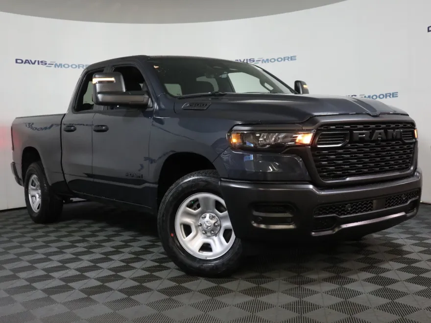 2025 Ram 1500 Tradesman photo 1