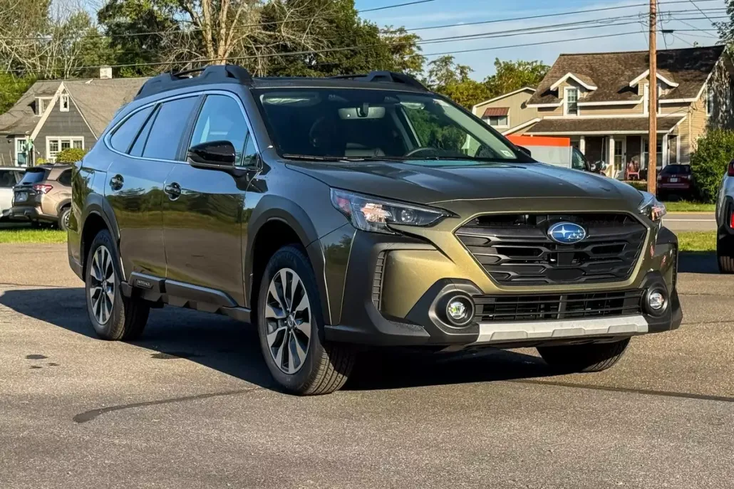 2025 Subaru Outback Limited XT photo 1