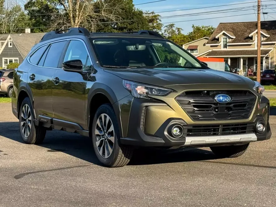 2025 Subaru Outback Limited XT photo 1