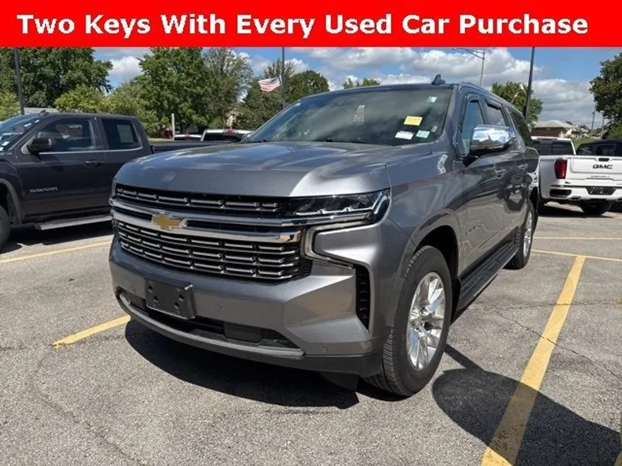 2022 Chevrolet Suburban Premier photo 1