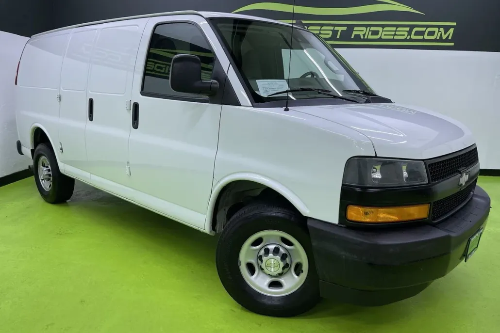 2019 Chevrolet Express 2500 Work Van photo 1
