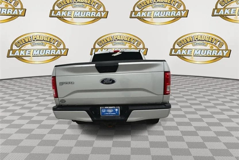 2016 Ford F-150 XL photo 1