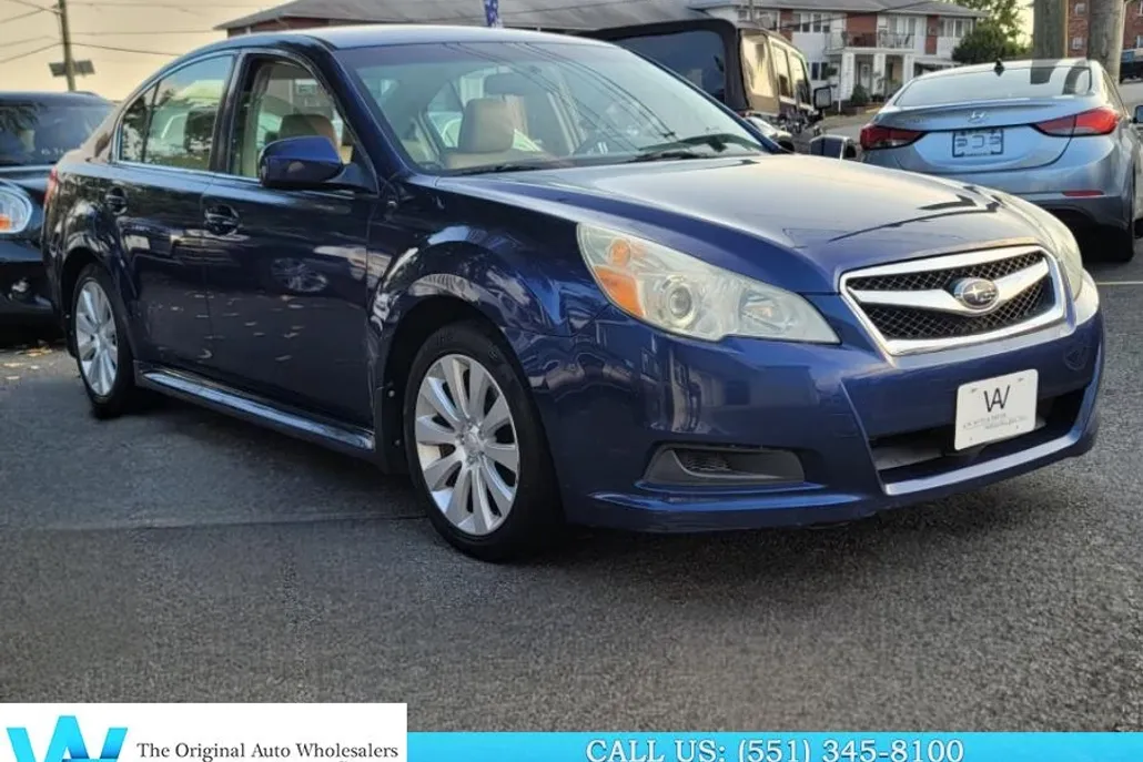 2010 Subaru Legacy Limited photo 1