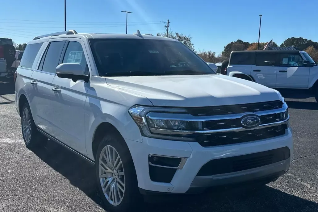 2024 Ford Expedition MAX Limited photo 1