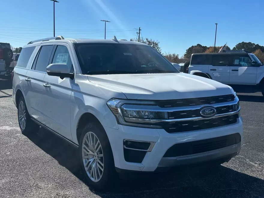 2024 Ford Expedition MAX Limited photo 1