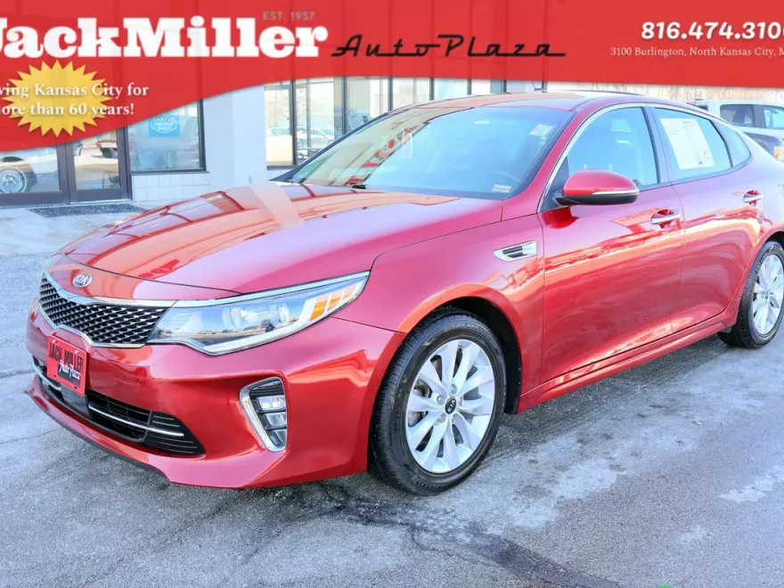 2018 Kia Optima S photo 1