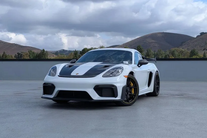 2025 Porsche Cayman GT4 RS photo 1