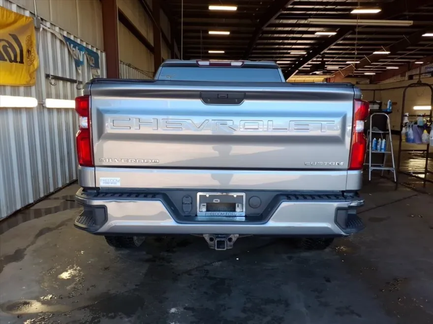 2021 Chevrolet Silverado 1500 Custom photo 1