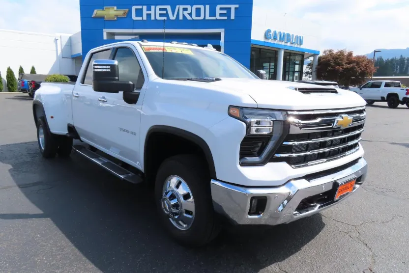 2025 Chevrolet Silverado 3500HD LTZ photo 1