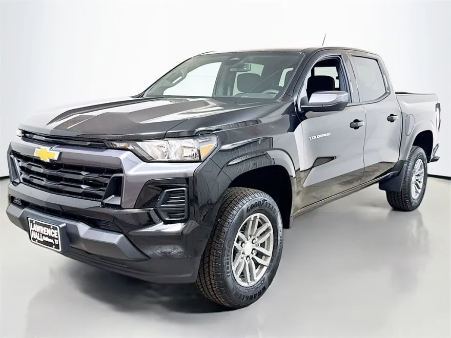 2026 Chevrolet Colorado LT photo 1