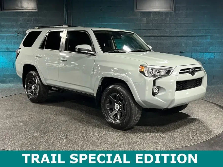 2022 Toyota 4Runner SR5 Trail photo 1