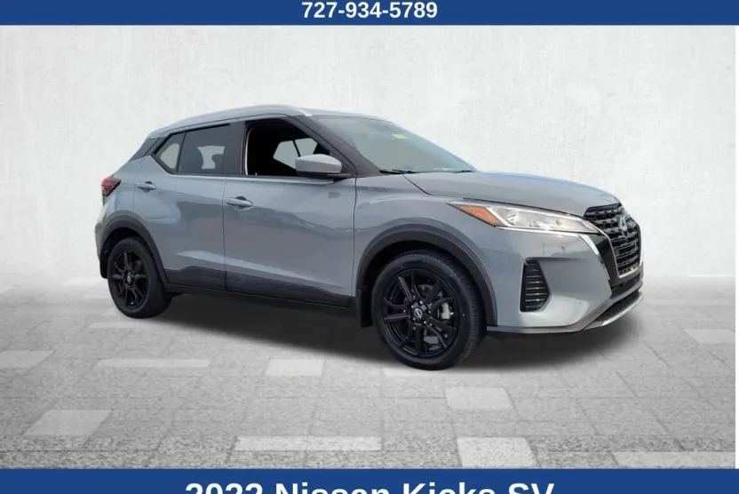 2022 Nissan Kicks SV photo 1